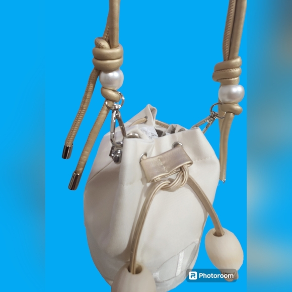 Drawstring pouch - Picture 7 of 10